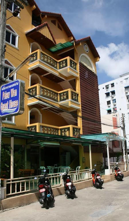 Priew Wan Guesthouse Patong Bagian luar foto