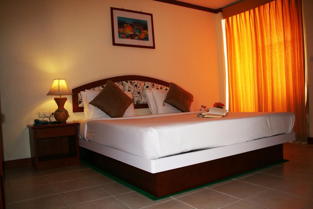 Priew Wan Guesthouse Patong Bagian luar foto